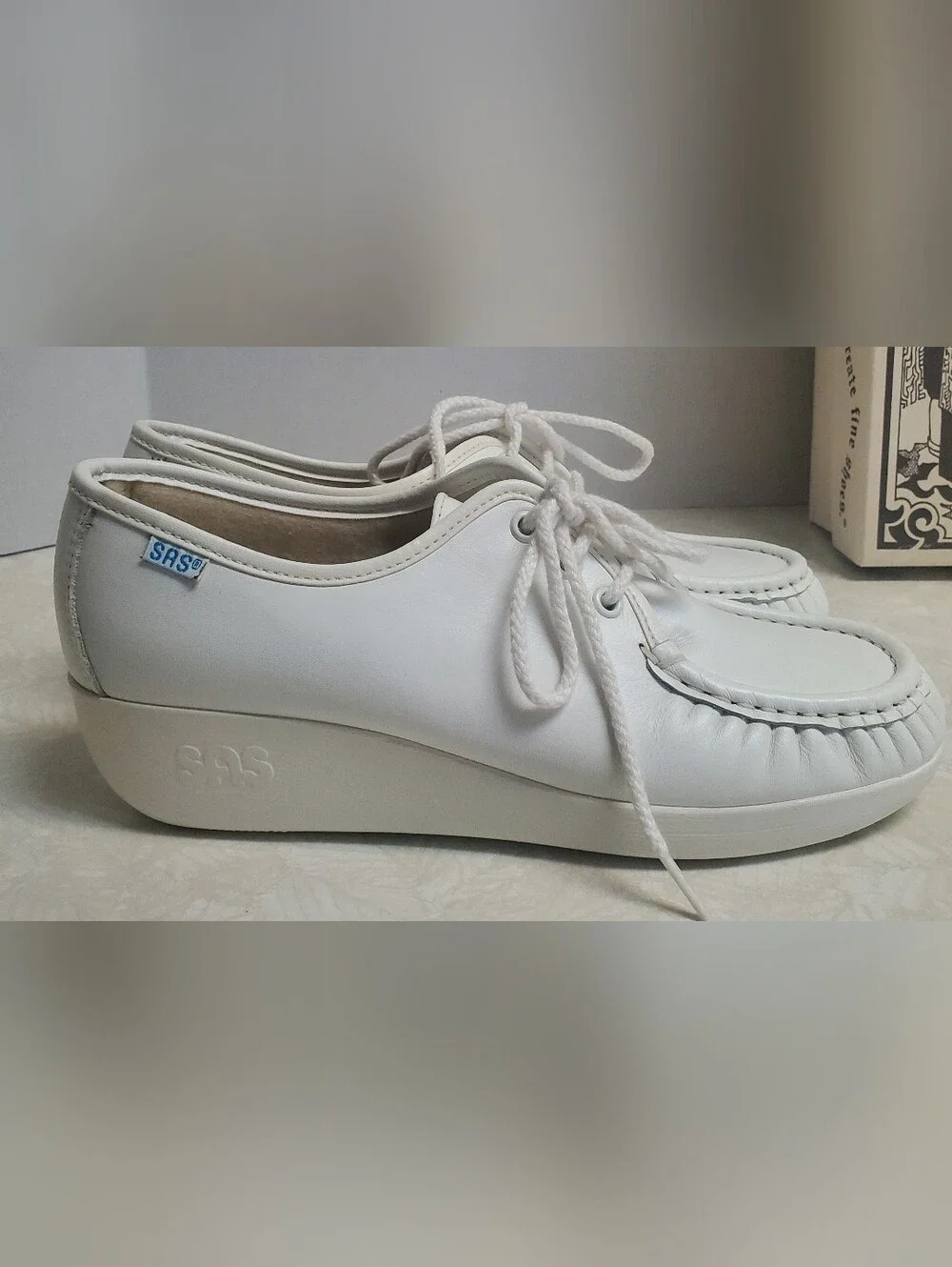 SAS White Leather Bounce Walking Shoe